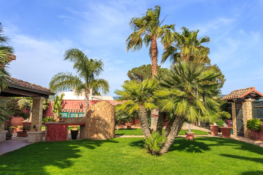 פלומיני די קווארטו Casa Vacanze Villa Flumini מראה חיצוני תמונה